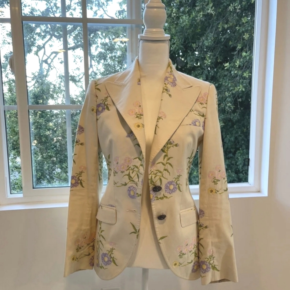EUC Dolce & Gabbana Blazer 40